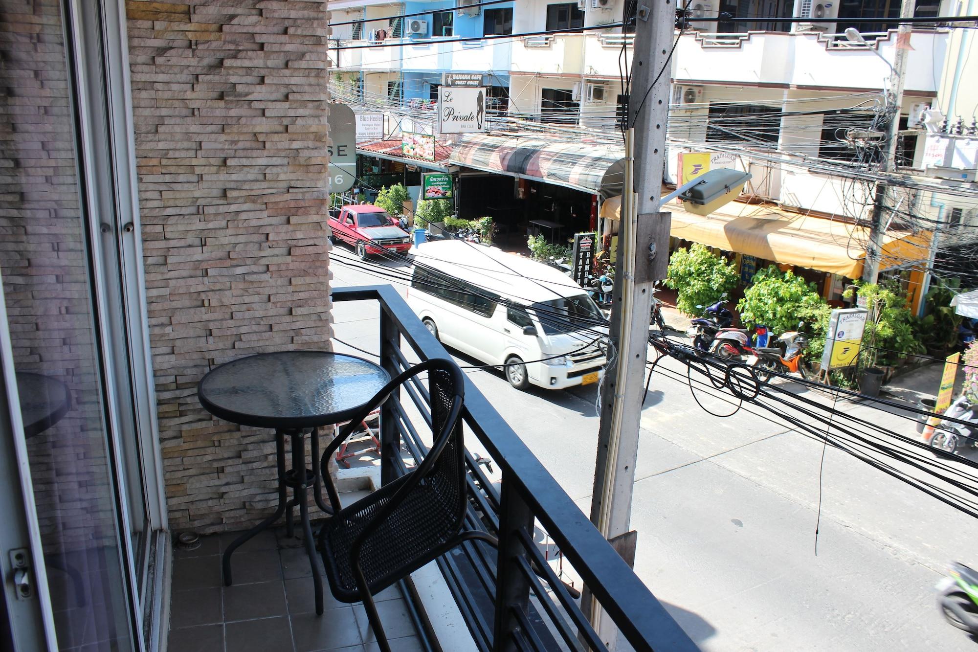 Retox Hotel Pattaya Exterior photo